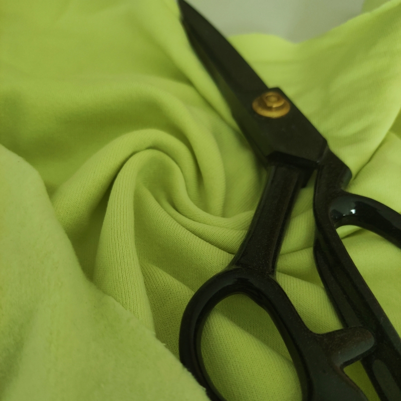 Fıstık Yeşili Üç İplik Şardonlu Penye Kumaş - En:200cm Boy:80cm